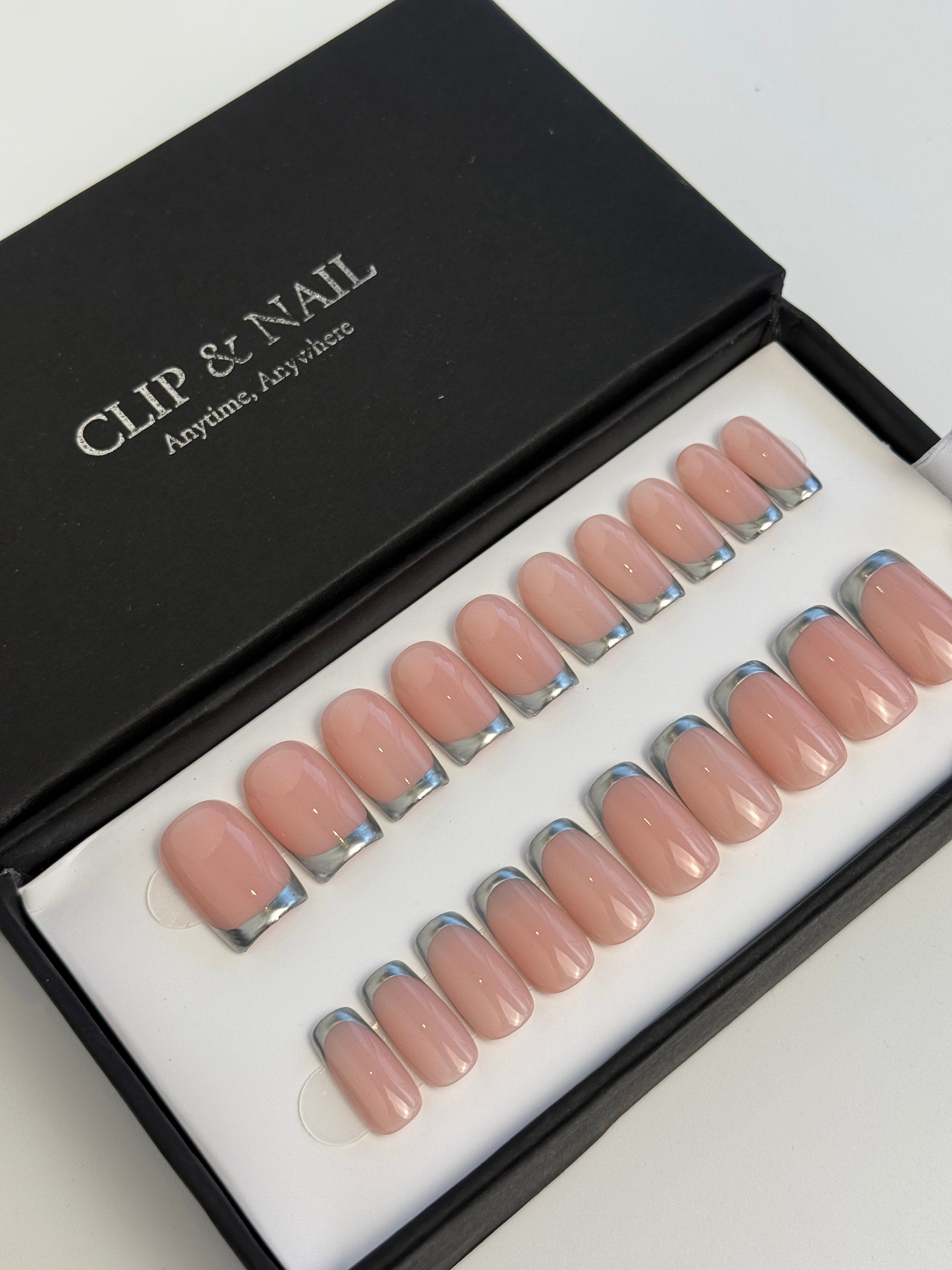 القمر الفضي 